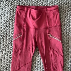 Lululemon Tech Tight II size 2 maroon insulated running tights